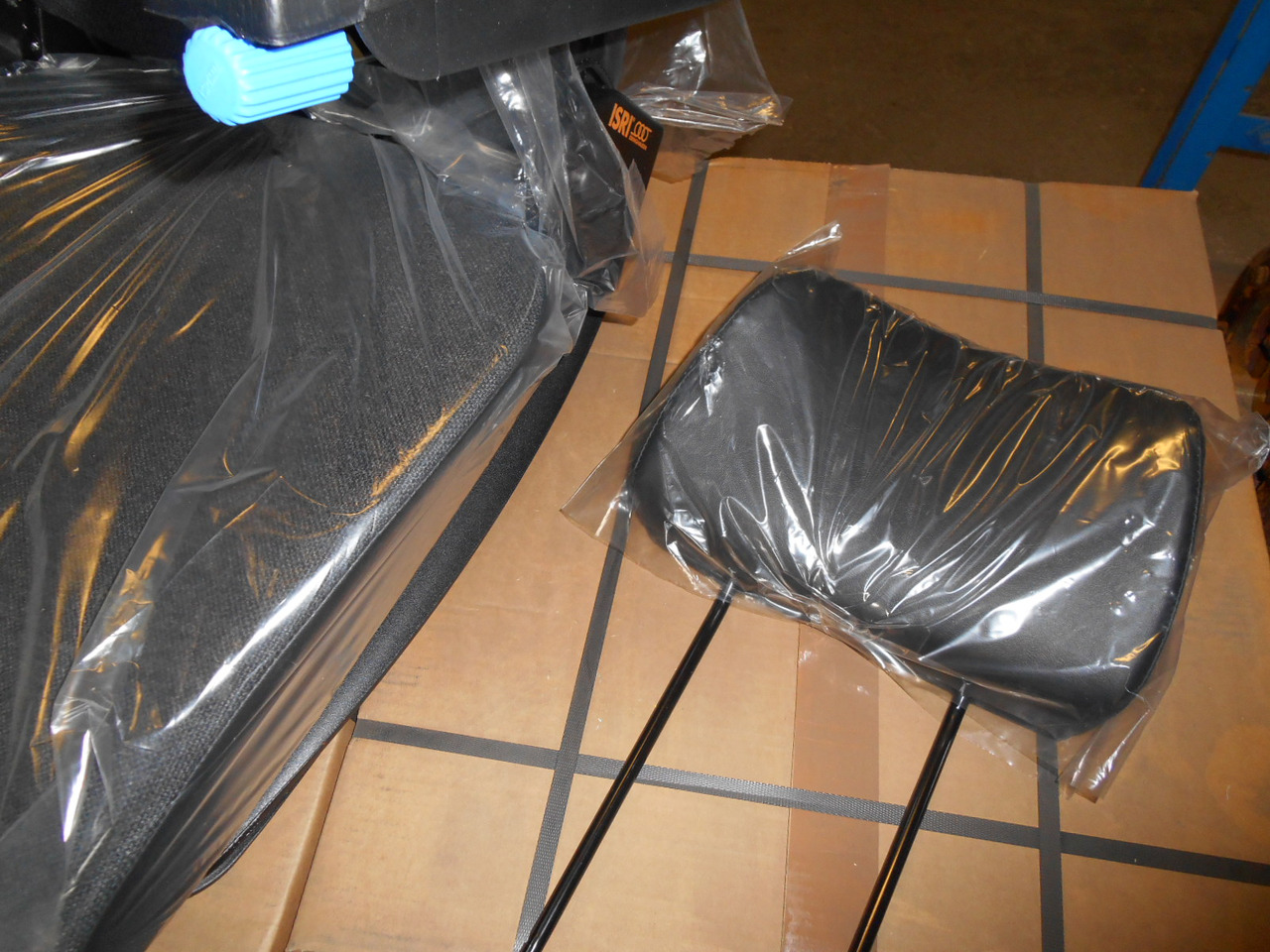 Caterpillar 2244440 - - Siège pour Engins de chantier: photos 3 Caterpillar 2244440 - - Siège pour Engins de chantier: photos 3