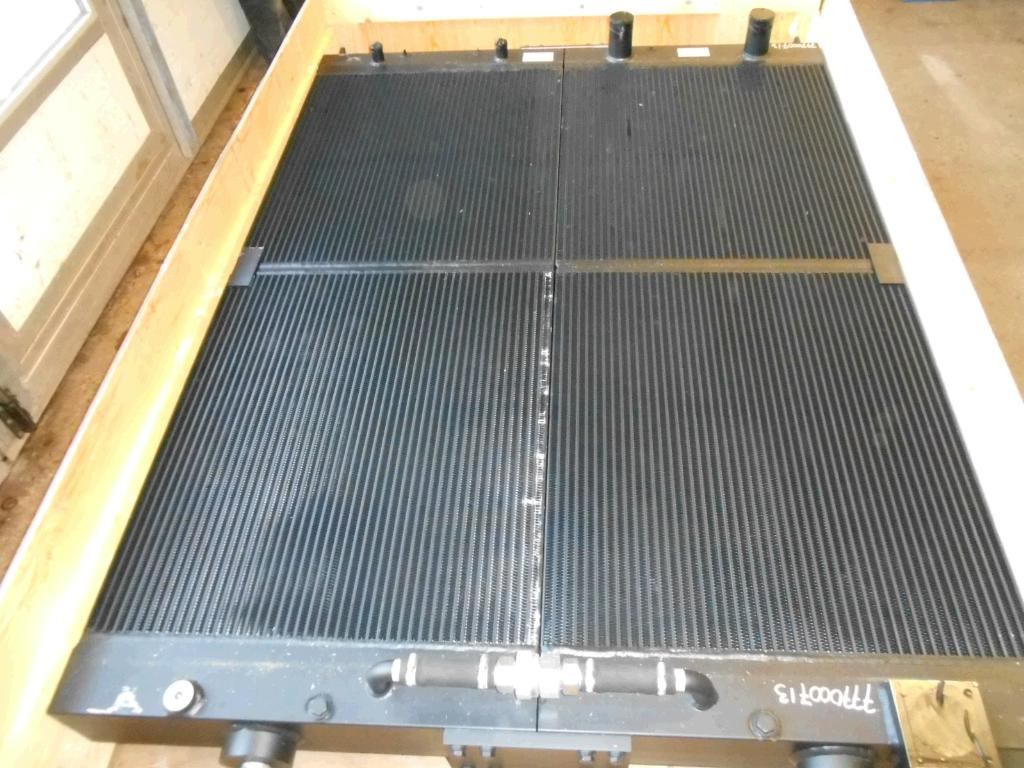 Caterpillar 2762949 - 1459354 - Radiateur pour Engins de chantier: photos 1 Caterpillar 2762949 - 1459354 - Radiateur pour Engins de chantier: photos 1