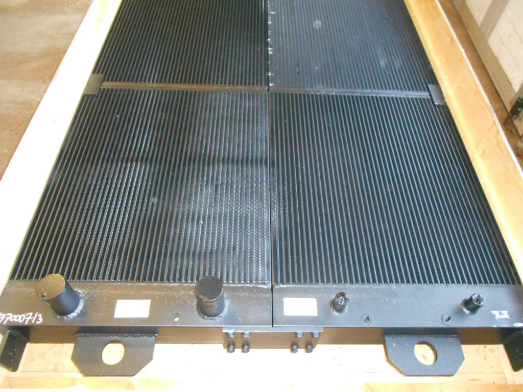 Caterpillar 2762949 - 4809292 - Radiateur pour Engins de chantier: photos 3 Caterpillar 2762949 - 4809292 - Radiateur pour Engins de chantier: photos 3