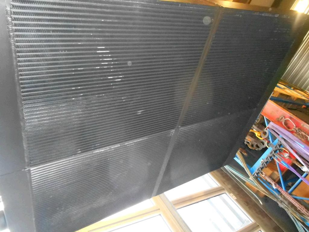 Caterpillar 2762949 - Radiateur pour Engins de chantier: photos 4 Caterpillar 2762949 - Radiateur pour Engins de chantier: photos 4