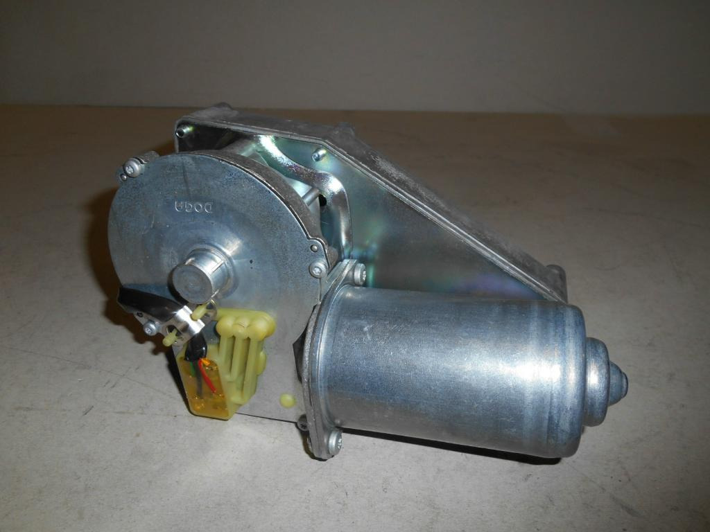 Caterpillar 3305061 - - Essuie-glace pour Engins de chantier: photos 1 Caterpillar 3305061 - - Essuie-glace pour Engins de chantier: photos 1