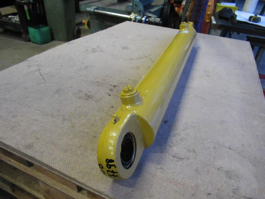 Caterpillar 4414912 - Vérin hydraulique pour Engins de chantier: photos 2 Caterpillar 4414912 - Vérin hydraulique pour Engins de chantier: photos 2