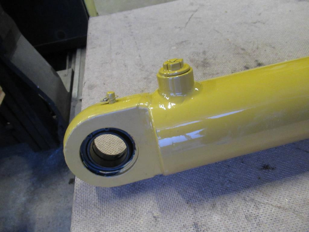 Caterpillar 4414912 - Vérin hydraulique pour Engins de chantier: photos 4 Caterpillar 4414912 - Vérin hydraulique pour Engins de chantier: photos 4