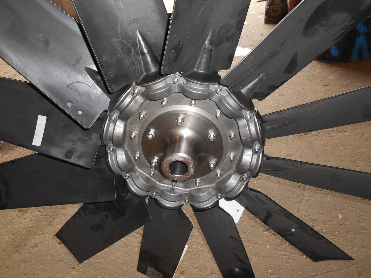 Caterpillar 5348410 - Ventilateur pour Engins de chantier: photos 4 Caterpillar 5348410 - Ventilateur pour Engins de chantier: photos 4