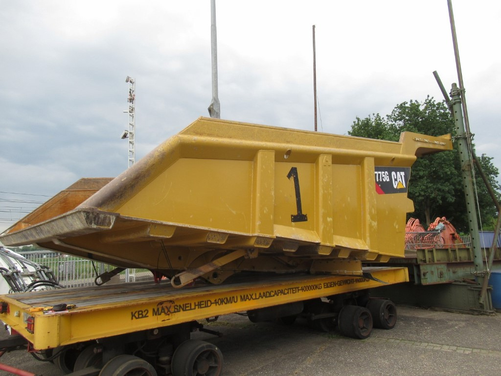 Caterpillar 775G - - Benne pour poids lourds: photos 1 Caterpillar 775G - - Benne pour poids lourds: photos 1