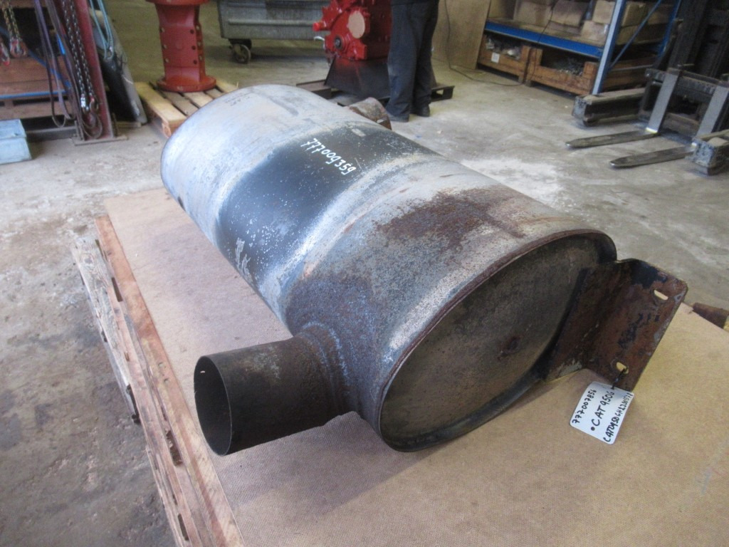 Caterpillar 950G - - Silencieux pour Engins de chantier: photos 3 Caterpillar 950G - - Silencieux pour Engins de chantier: photos 3
