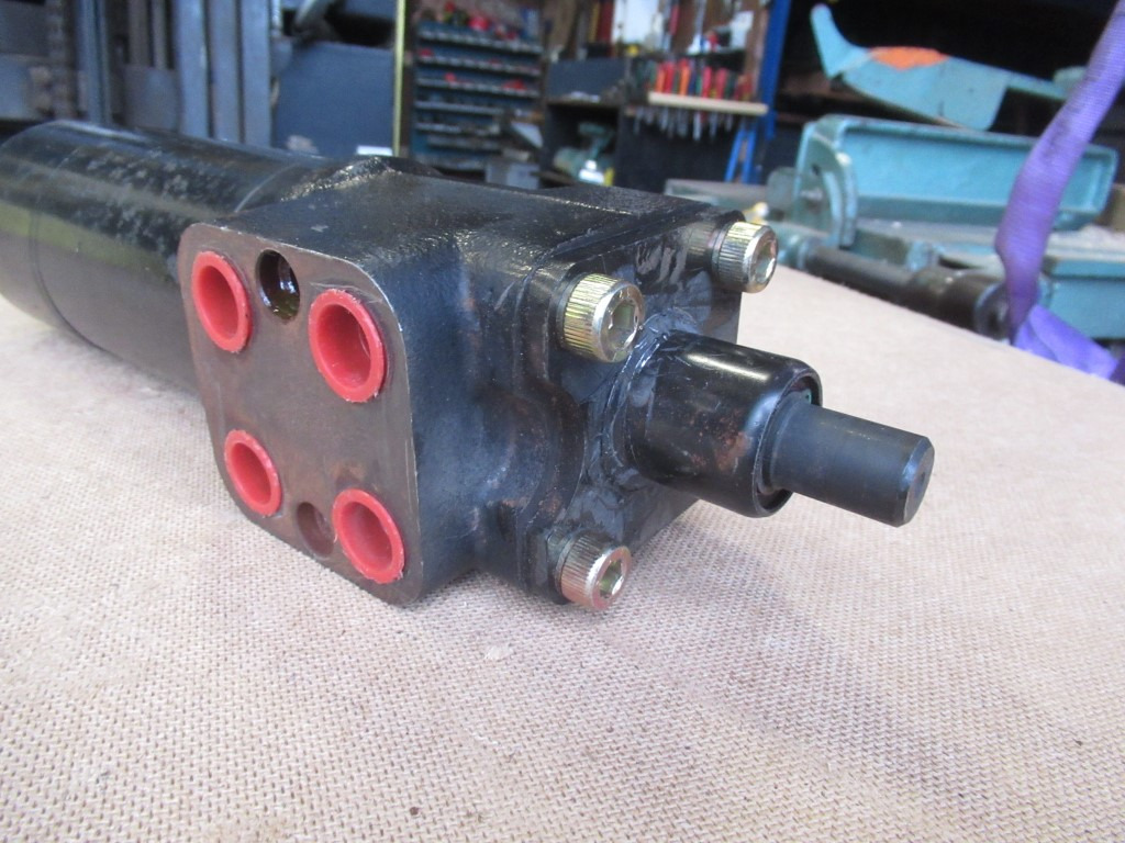 Danfoss OSPL1200LS - - Moteur hydraulique pour Engins de chantier: photos 2 Danfoss OSPL1200LS - - Moteur hydraulique pour Engins de chantier: photos 2