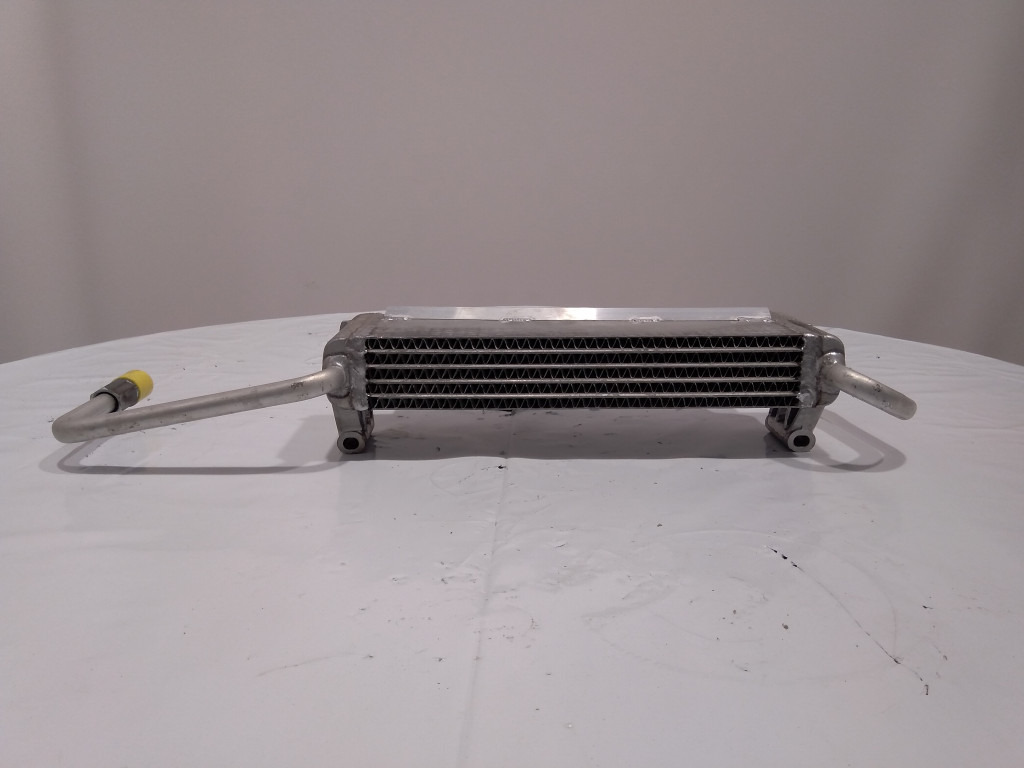 Deutz 04157695 - Radiateur d'huile pour Engins de chantier: photos 3 Deutz 04157695 - Radiateur d'huile pour Engins de chantier: photos 3