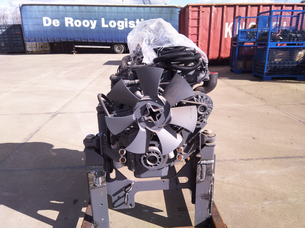 Deutz TD3.6 L4 - - Moteur pour Engins de chantier: photos 5 Deutz TD3.6 L4 - - Moteur pour Engins de chantier: photos 5