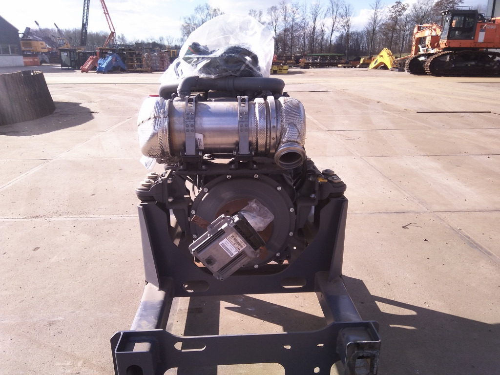 Deutz TD3.6 L4 - - Moteur pour Engins de chantier: photos 3 Deutz TD3.6 L4 - - Moteur pour Engins de chantier: photos 3