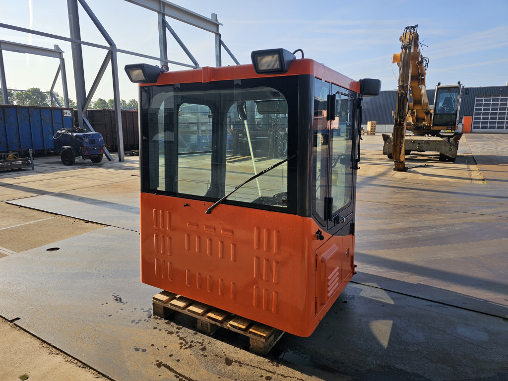 Doosan 220101-00071B - K1005556K - Cabine pour Engins de chantier: photos 5 Doosan 220101-00071B - K1005556K - Cabine pour Engins de chantier: photos 5