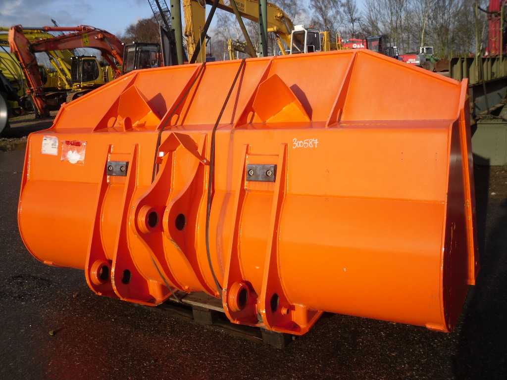 Fiat Hitachi - Godet pour chargeur: photos 1 Fiat Hitachi - Godet pour chargeur: photos 1