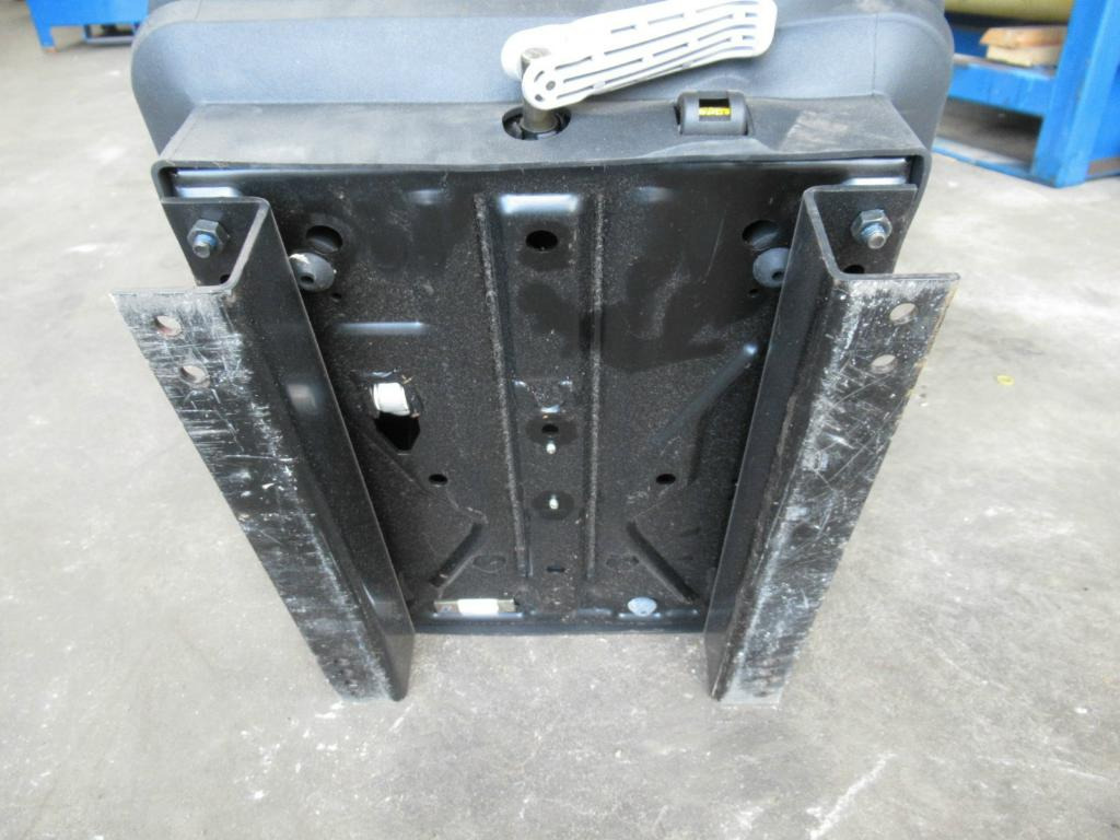 Grammer MSG85/721 - - Siège pour Engins de chantier: photos 2 Grammer MSG85/721 - - Siège pour Engins de chantier: photos 2