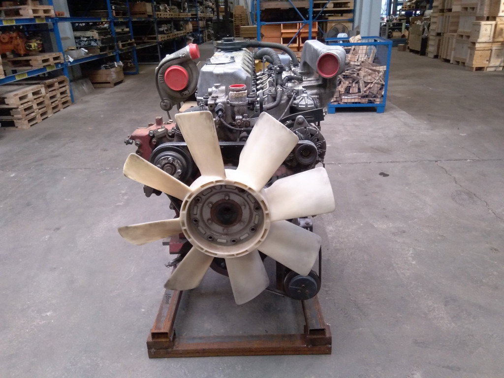 Hino P11C-UN - - Moteur pour Engins de chantier: photos 2 Hino P11C-UN - - Moteur pour Engins de chantier: photos 2