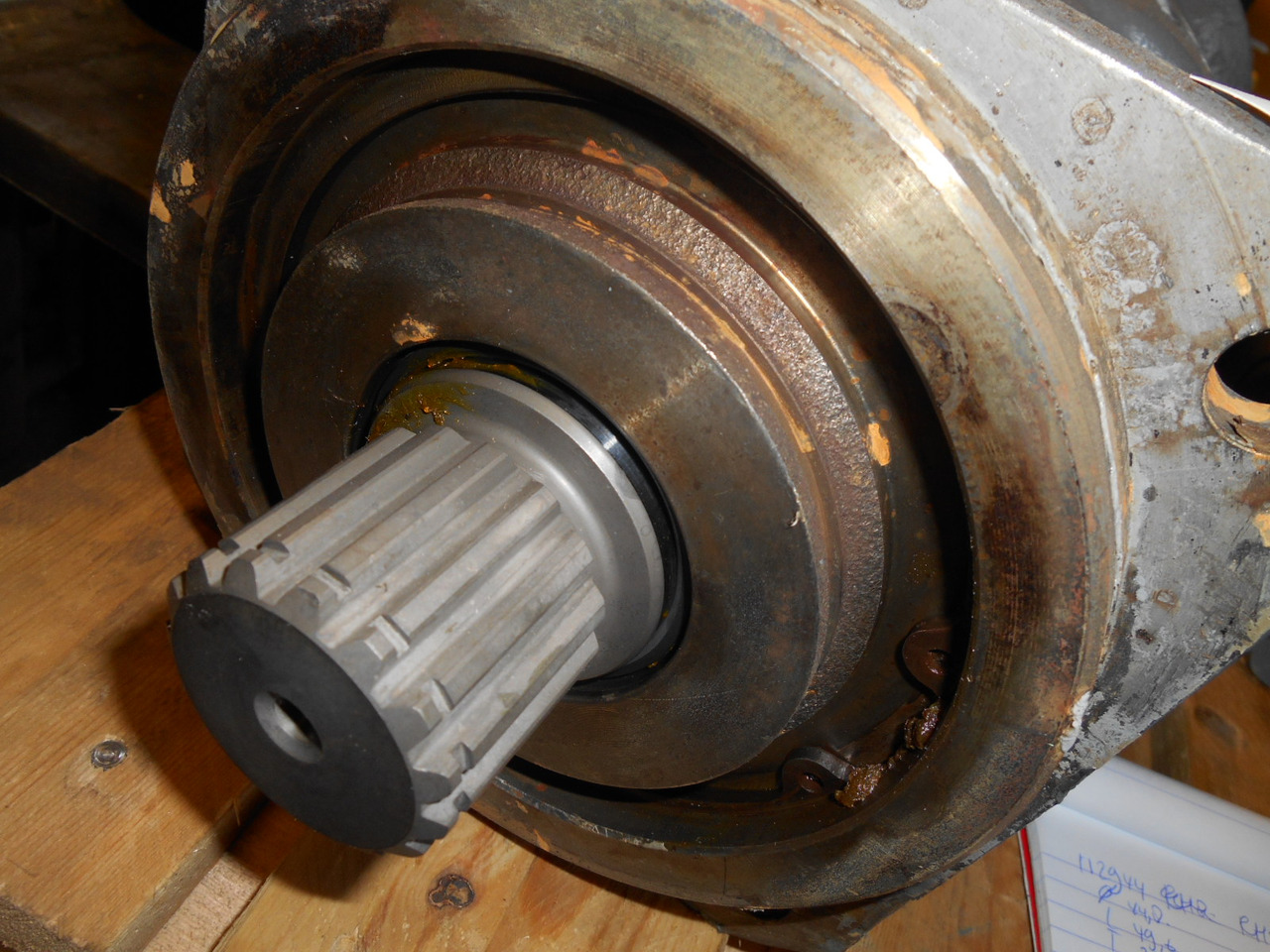 Hitachi 9077555 - - Pompe hydraulique pour Engins de chantier: photos 5 Hitachi 9077555 - - Pompe hydraulique pour Engins de chantier: photos 5