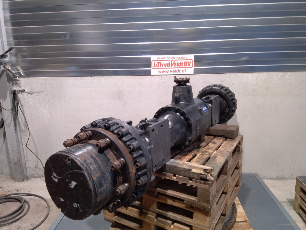 Hitachi R-ITA-716316 - 4654429 - Essieu arrière pour Engins de chantier: photos 3 Hitachi R-ITA-716316 - 4654429 - Essieu arrière pour Engins de chantier: photos 3