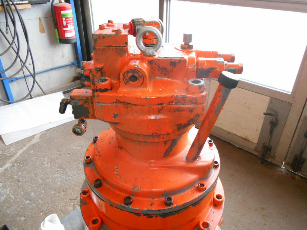 Kawasaki M2X210CHB-10A - - Moteur de rotation pour Engins de chantier: photos 4 Kawasaki M2X210CHB-10A - - Moteur de rotation pour Engins de chantier: photos 4