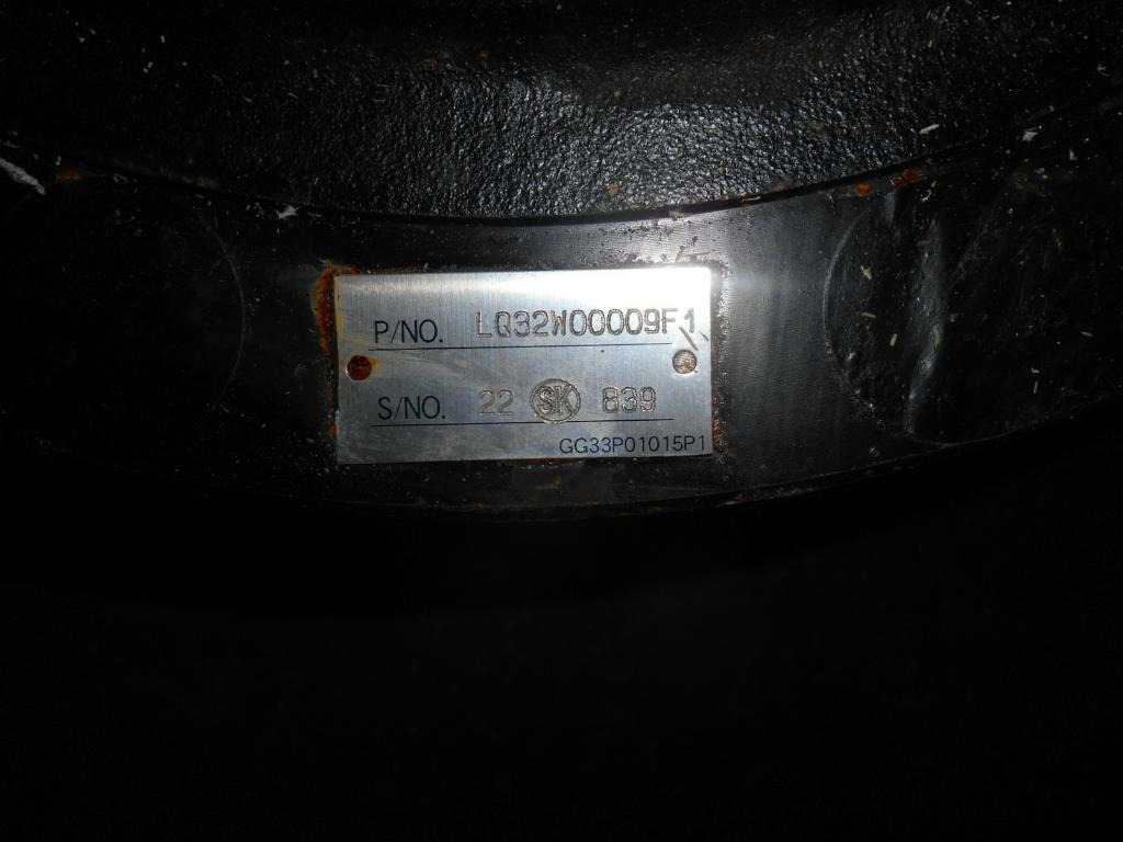 Kobelco LQ32W00009F1 - 72212980 - Moteur de rotation pour Engins de chantier: photos 4 Kobelco LQ32W00009F1 - 72212980 - Moteur de rotation pour Engins de chantier: photos 4