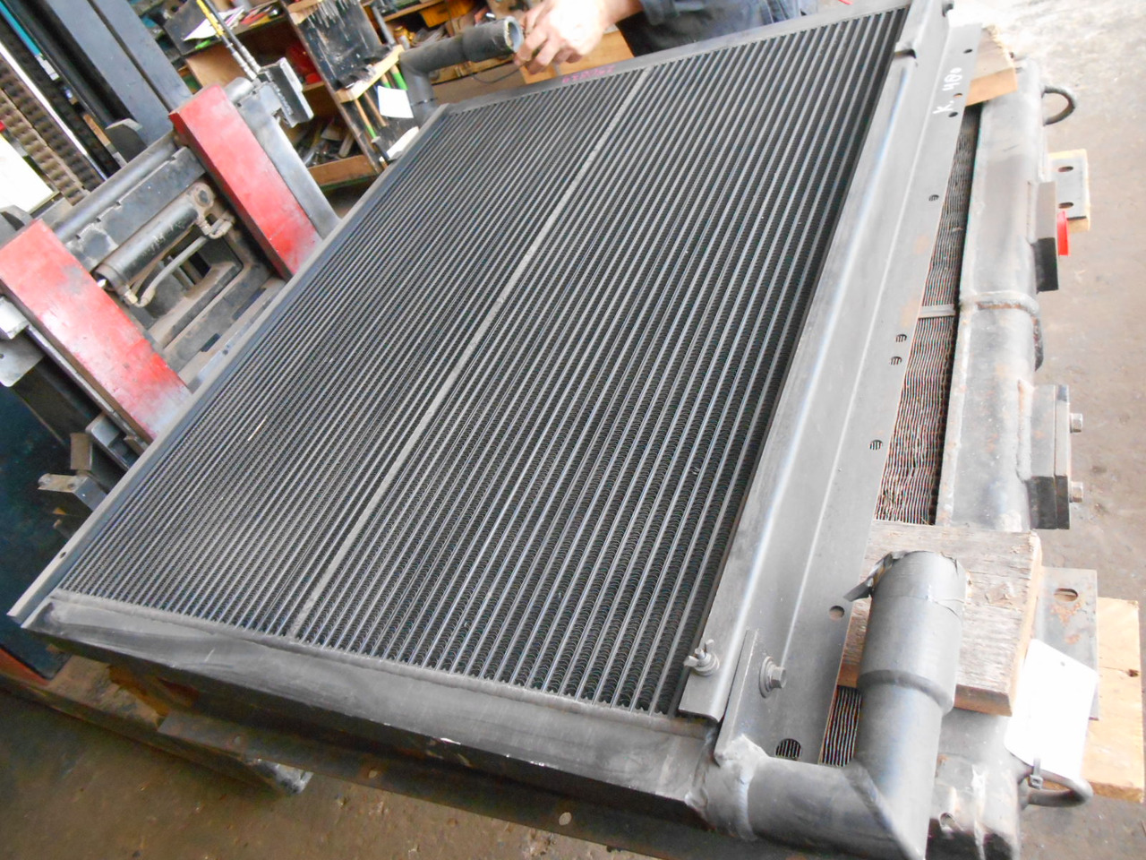 Kobelco SK480 - - Radiateur d'huile pour Engins de chantier: photos 4 Kobelco SK480 - - Radiateur d'huile pour Engins de chantier: photos 4