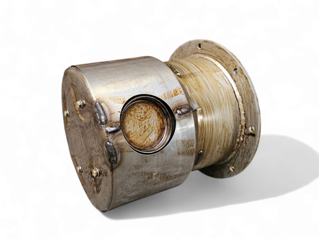 Kobelco VA32K3402011 - VA32K3402012 - Catalyseur pour Engins de chantier: photos 2 Kobelco VA32K3402011 - VA32K3402012 - Catalyseur pour Engins de chantier: photos 2