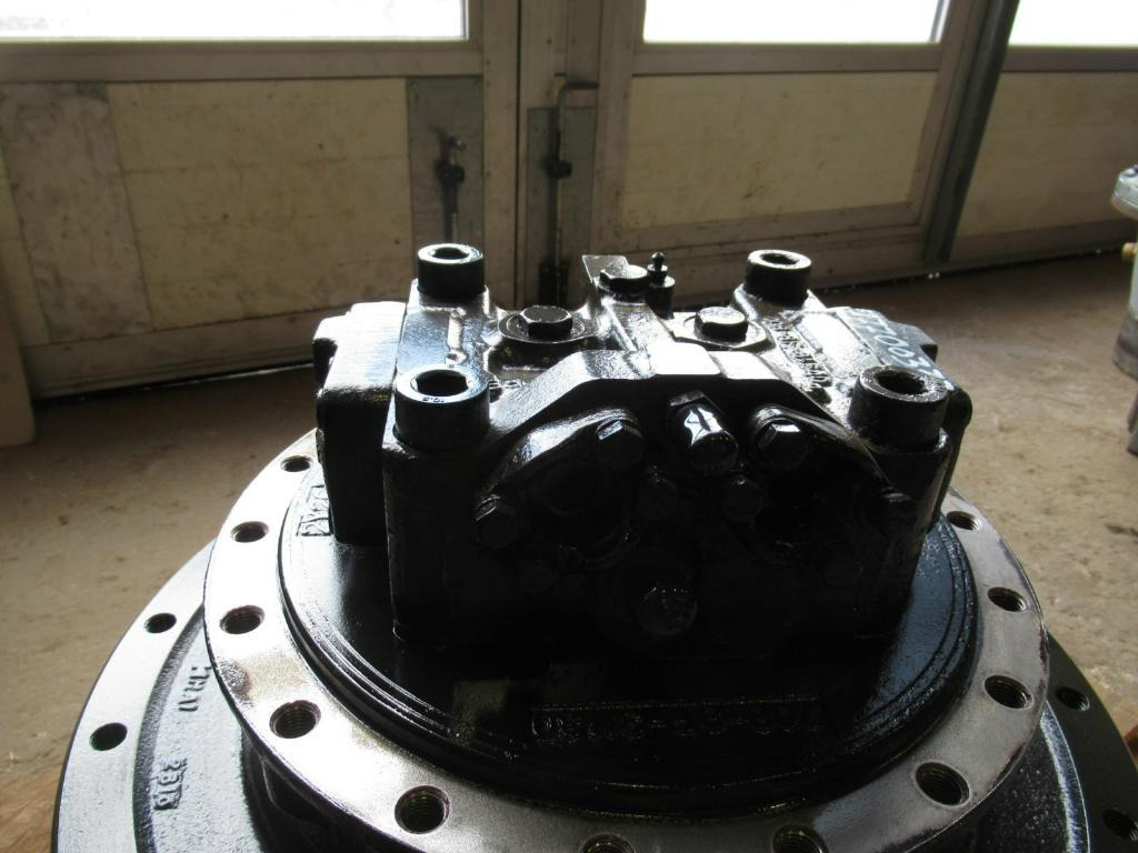 Komatsu PC240LC-7K - - Moteur hydraulique pour Engins de chantier: photos 4 Komatsu PC240LC-7K - - Moteur hydraulique pour Engins de chantier: photos 4
