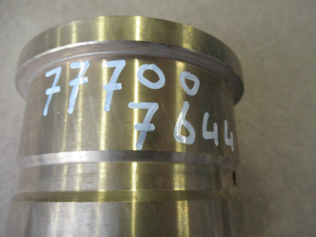 New Holland 1599587 - 73178201 - Pistons/ Anneaux/ Manchons pour Engins de chantier: photos 3 New Holland 1599587 - 73178201 - Pistons/ Anneaux/ Manchons pour Engins de chantier: photos 3