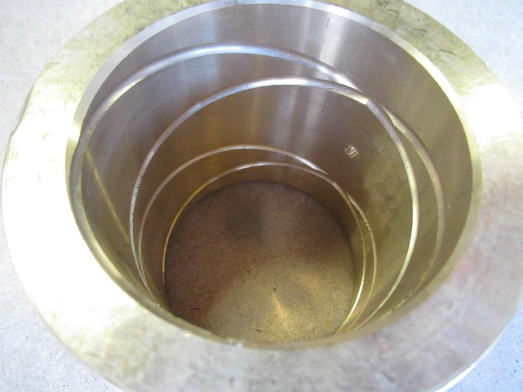 New Holland 1599587 - 73178201 - Pistons/ Anneaux/ Manchons pour Engins de chantier: photos 2 New Holland 1599587 - 73178201 - Pistons/ Anneaux/ Manchons pour Engins de chantier: photos 2