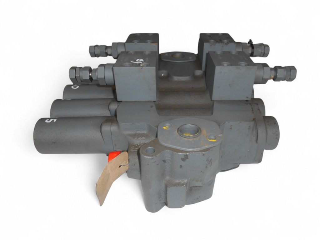 New Holland 1774139 - Valve hydraulique pour Engins de chantier: photos 2 New Holland 1774139 - Valve hydraulique pour Engins de chantier: photos 2