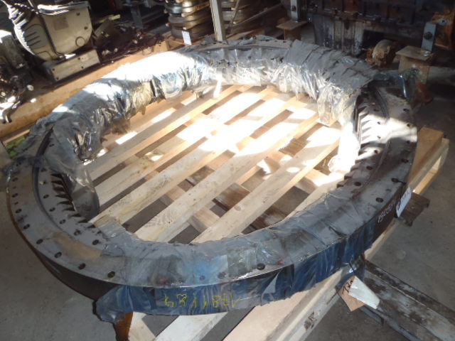 New Holland 1781489 - 1554050 - Couronne d'orientation pour Engins de chantier: photos 1 New Holland 1781489 - 1554050 - Couronne d'orientation pour Engins de chantier: photos 1