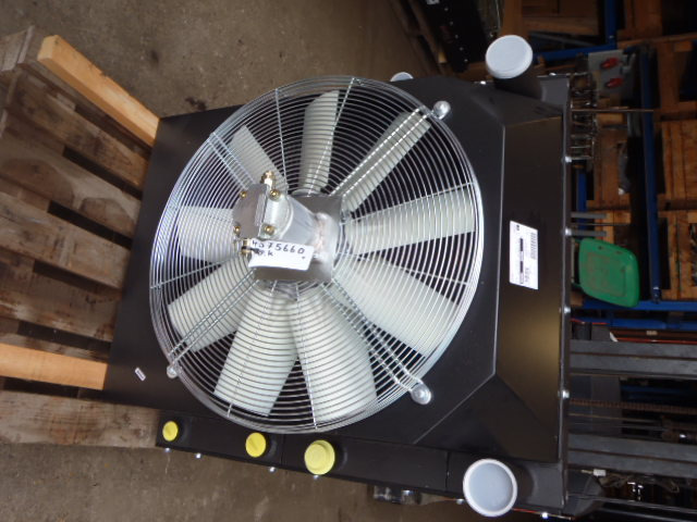 New Holland 4575660 - Système de refroidissement pour Engins de chantier: photos 2 New Holland 4575660 - Système de refroidissement pour Engins de chantier: photos 2