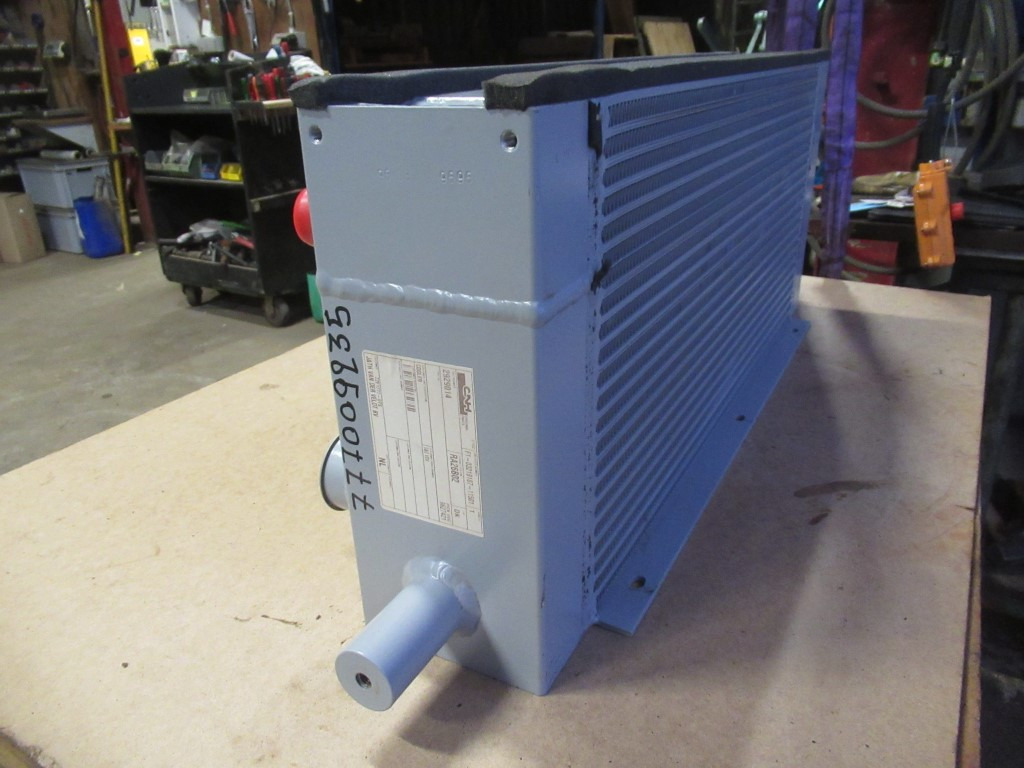 New Holland 6904523 - 2929014 - Radiateur d'huile pour Engins de chantier: photos 2 New Holland 6904523 - 2929014 - Radiateur d'huile pour Engins de chantier: photos 2