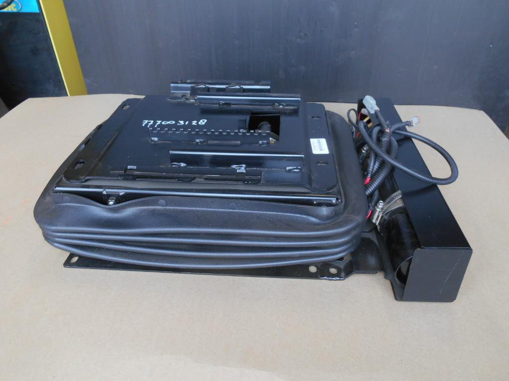 New Holland 73327303 - - Siège pour Engins de chantier: photos 1 New Holland 73327303 - - Siège pour Engins de chantier: photos 1