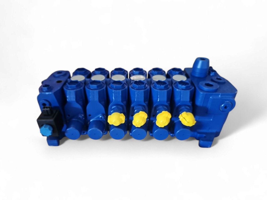 New Holland 85824221 - Valve hydraulique pour Engins de chantier: photos 1 New Holland 85824221 - Valve hydraulique pour Engins de chantier: photos 1