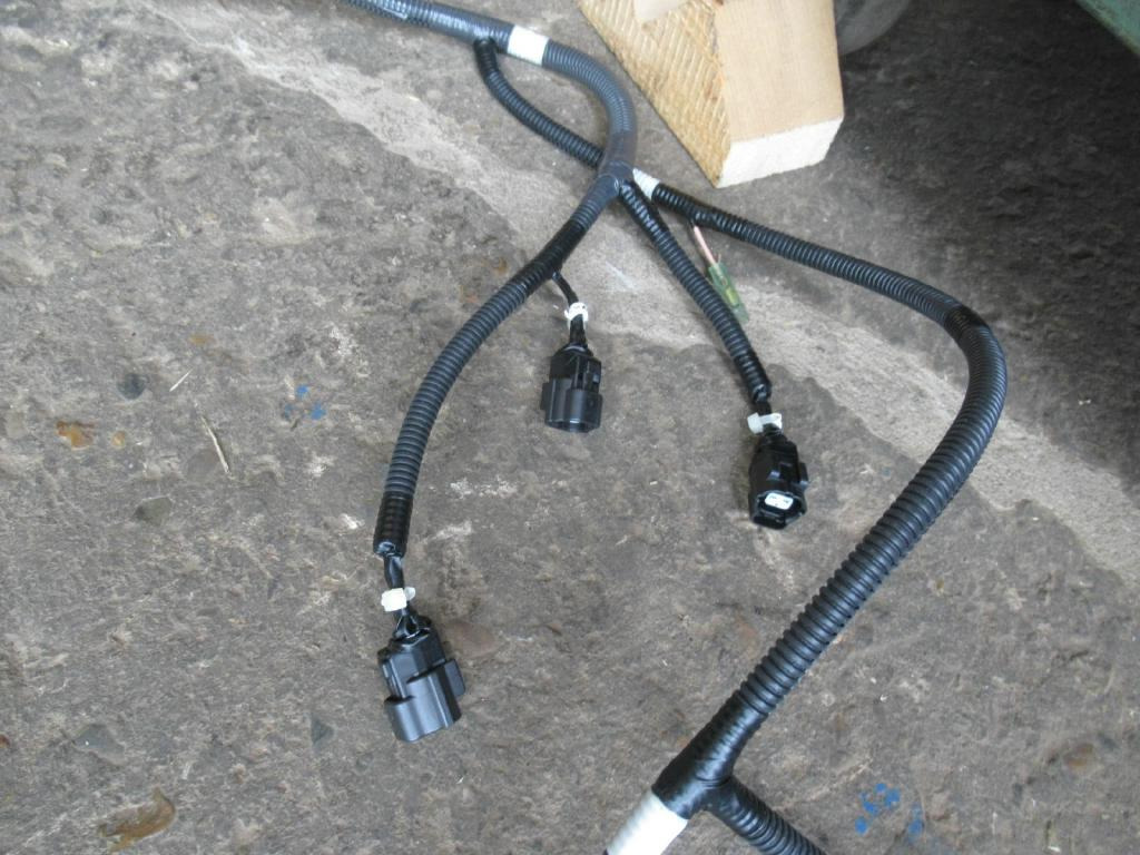 Câble/ Fil pour Engins de chantier neuf New Holland LF13E01056P2 - LF13E01056P1: photos 7