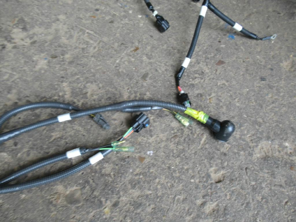 Câble/ Fil pour Engins de chantier neuf New Holland LF13E01056P2 - LF13E01056P1: photos 6
