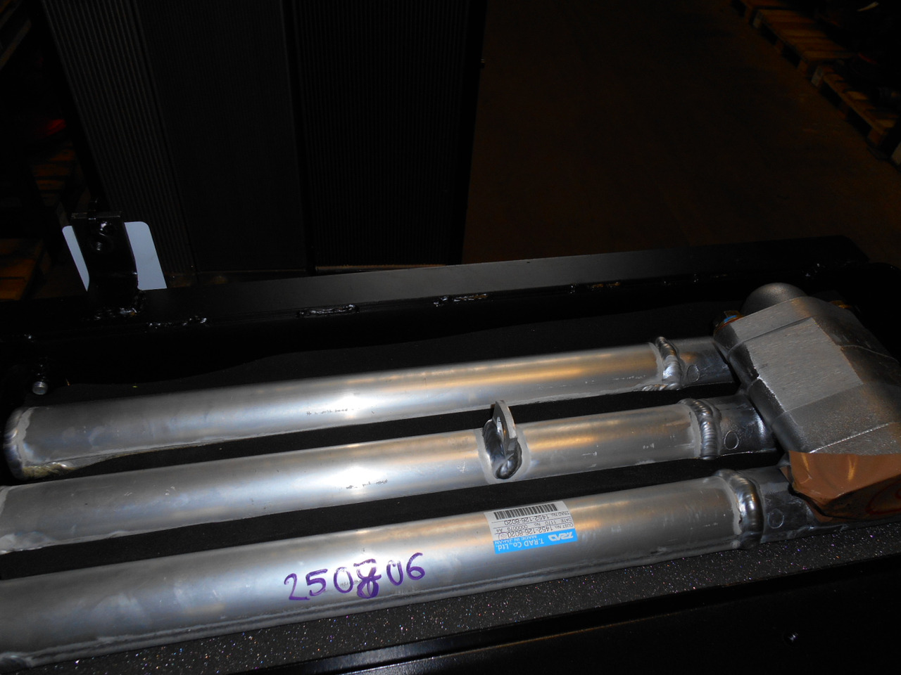 New Holland LS05P00044F1 - Radiateur d'huile pour Engins de chantier: photos 2 New Holland LS05P00044F1 - Radiateur d'huile pour Engins de chantier: photos 2