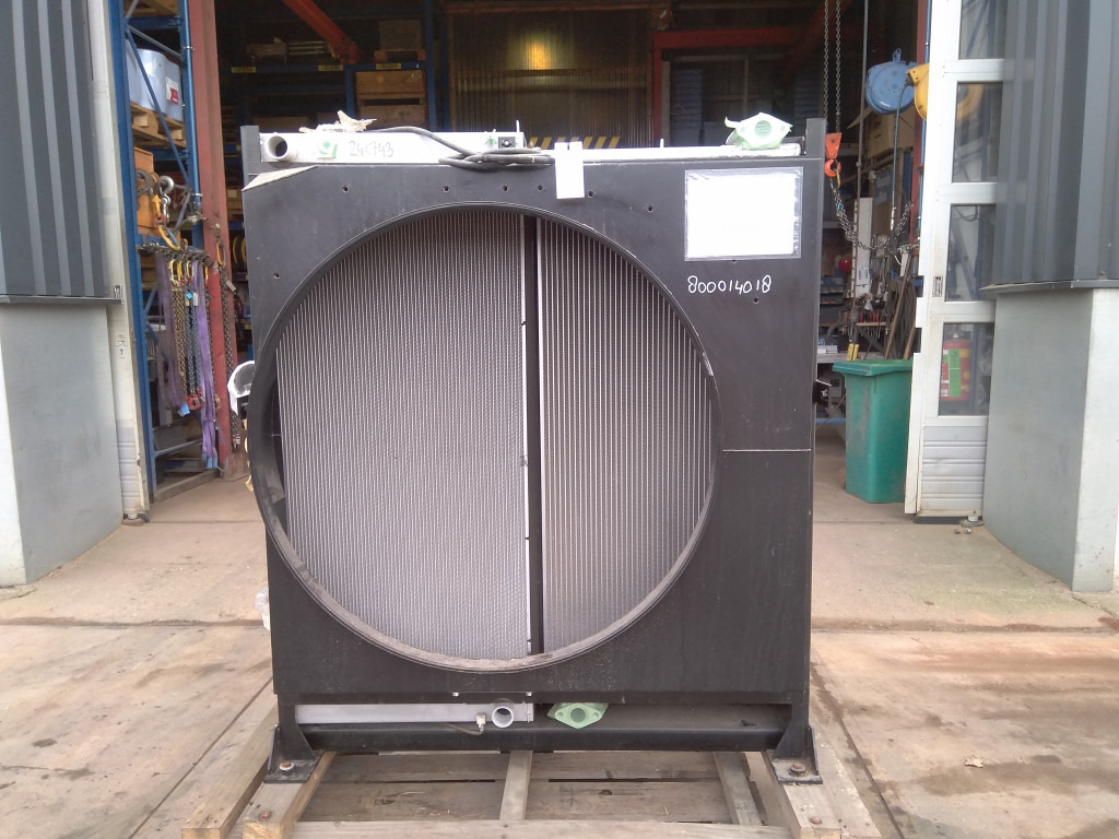 New Holland LS05P00054F1 - Radiateur d'huile pour Engins de chantier: photos 2 New Holland LS05P00054F1 - Radiateur d'huile pour Engins de chantier: photos 2