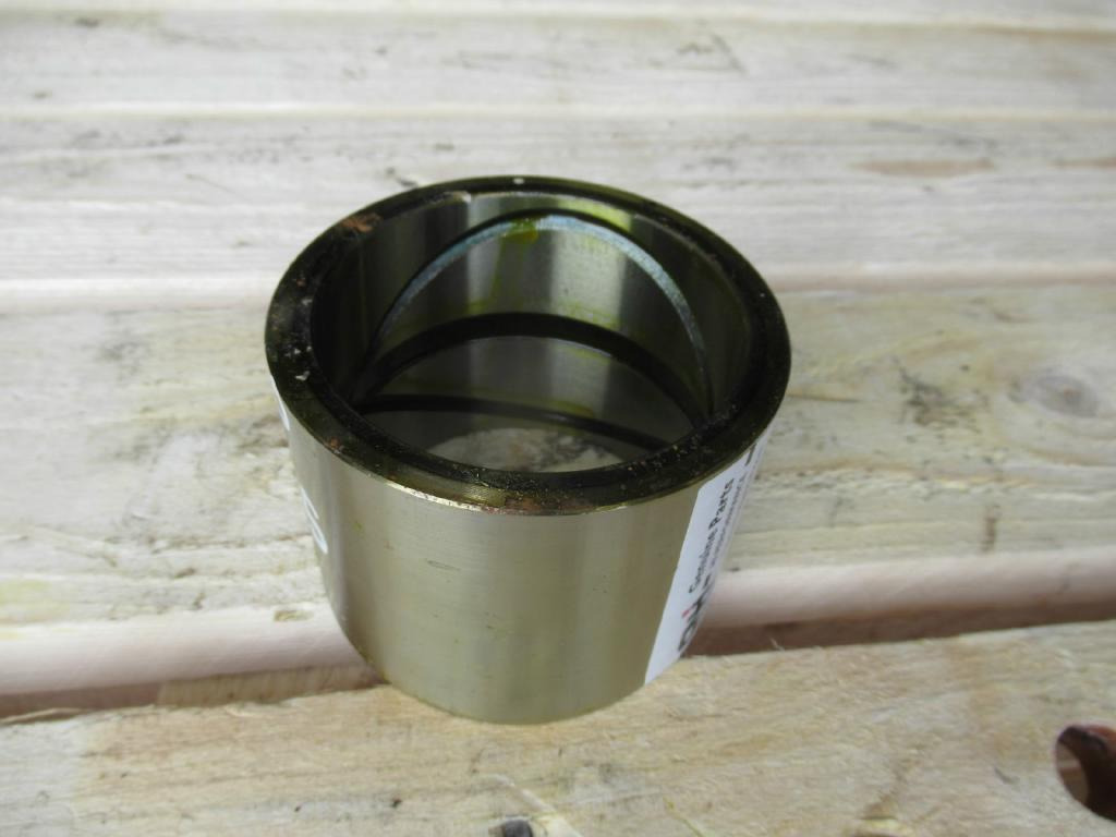 New Holland YN12B01079P1 - Pistons/ Anneaux/ Manchons pour Engins de chantier: photos 1 New Holland YN12B01079P1 - Pistons/ Anneaux/ Manchons pour Engins de chantier: photos 1