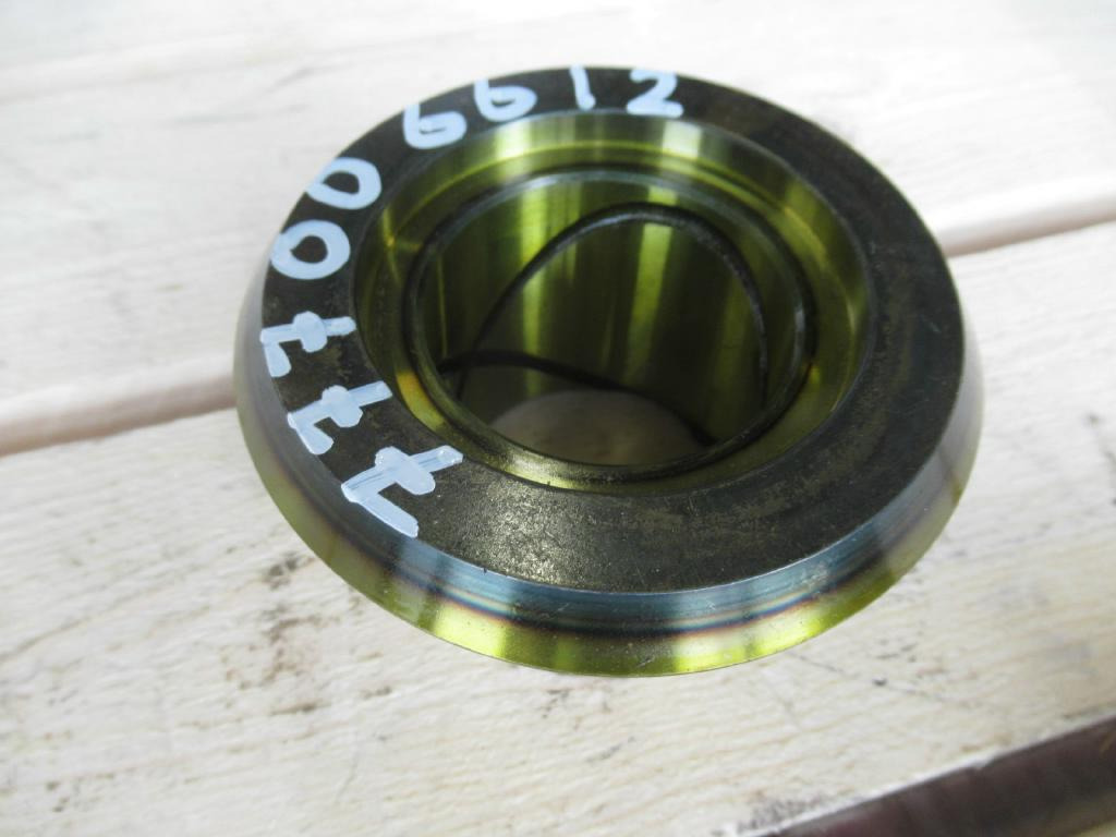 New Holland YT12B01118P1 - Pistons/ Anneaux/ Manchons pour Engins de chantier: photos 2 New Holland YT12B01118P1 - Pistons/ Anneaux/ Manchons pour Engins de chantier: photos 2