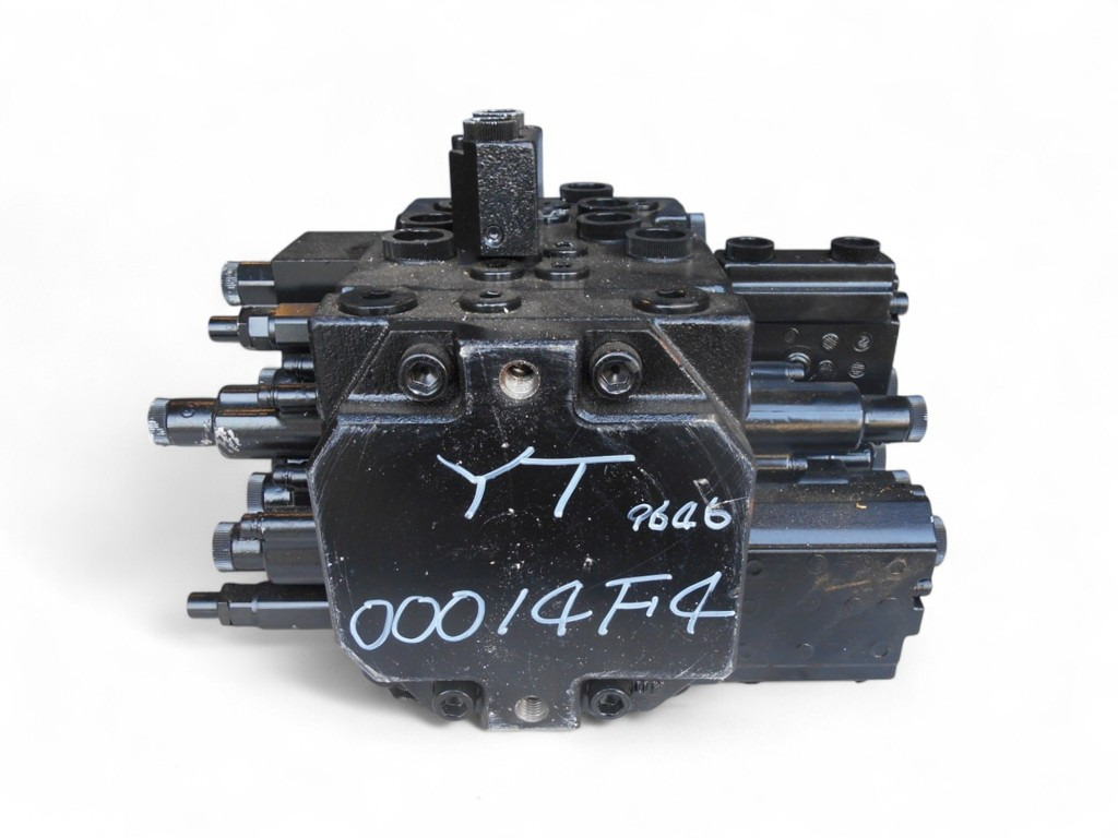 New Holland YT30V00014F4 - Valve hydraulique pour Engins de chantier: photos 2 New Holland YT30V00014F4 - Valve hydraulique pour Engins de chantier: photos 2