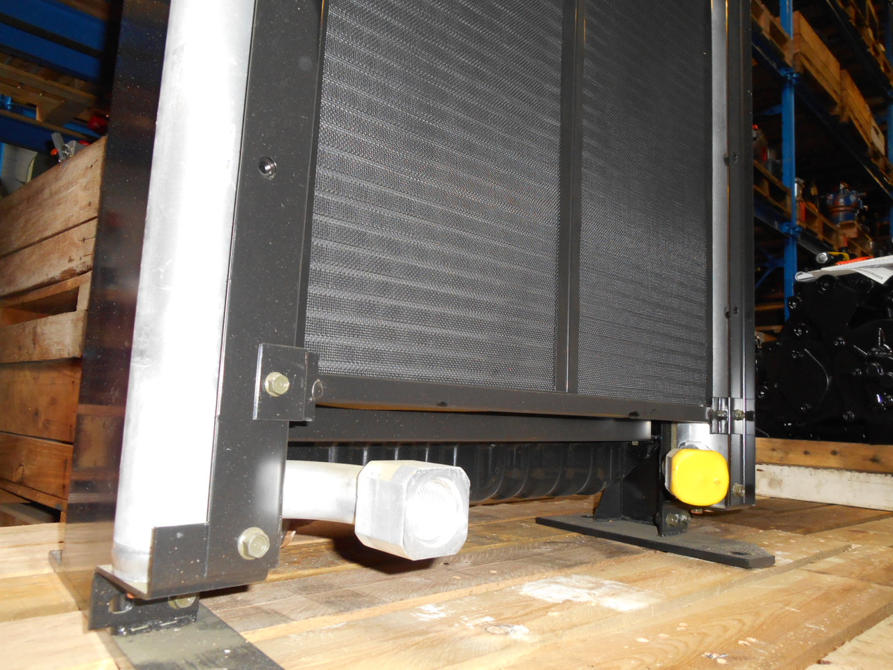 New Holland YY05P00004S010 - Radiateur d'huile pour Engins de chantier: photos 4 New Holland YY05P00004S010 - Radiateur d'huile pour Engins de chantier: photos 4