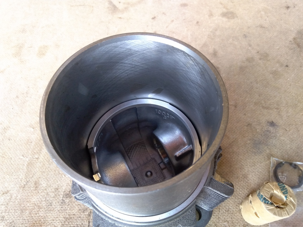 O&K 1484444 - - Pistons/ Anneaux/ Manchons pour Engins de chantier: photos 2 O&K 1484444 - - Pistons/ Anneaux/ Manchons pour Engins de chantier: photos 2