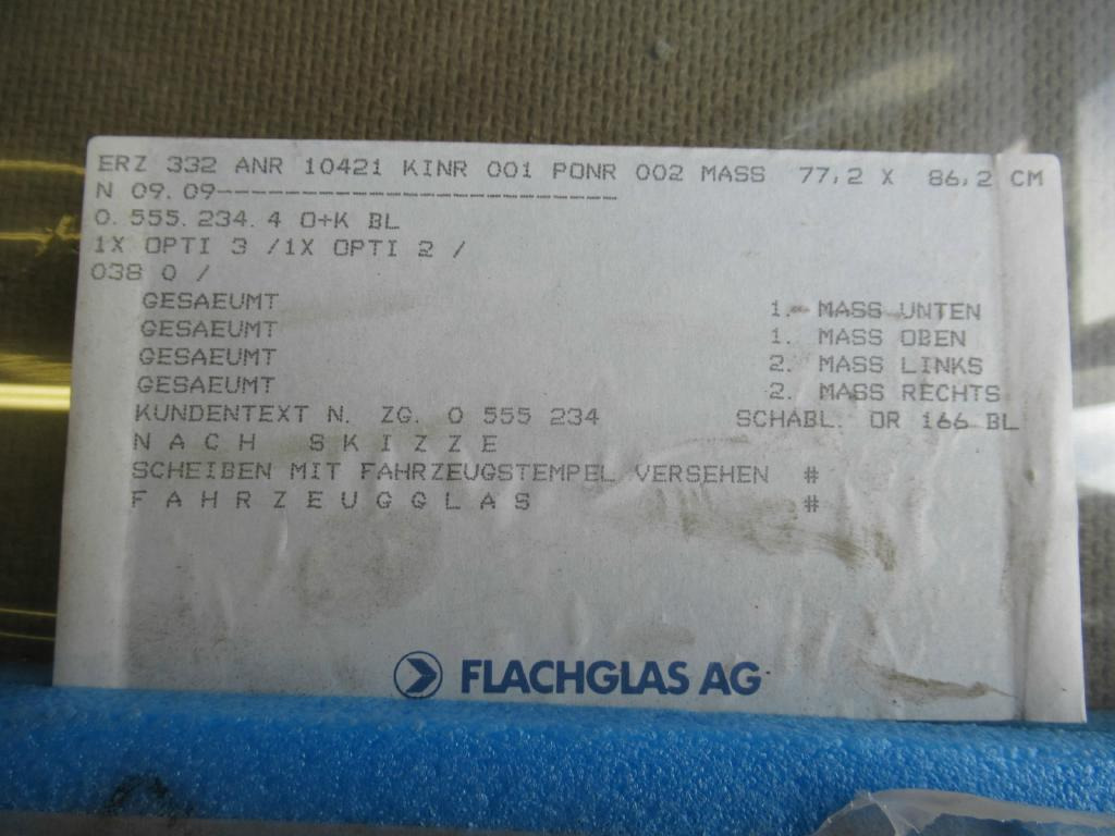 O&K 555234 - - Fenêtre et pièces pour Engins de chantier: photos 3 O&K 555234 - - Fenêtre et pièces pour Engins de chantier: photos 3