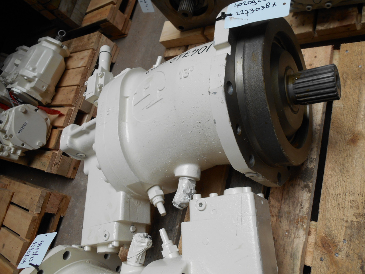 Terex O&K 2273038X - 4689867 - Pompe hydraulique pour Engins de chantier: photos 3 Terex O&K 2273038X - 4689867 - Pompe hydraulique pour Engins de chantier: photos 3