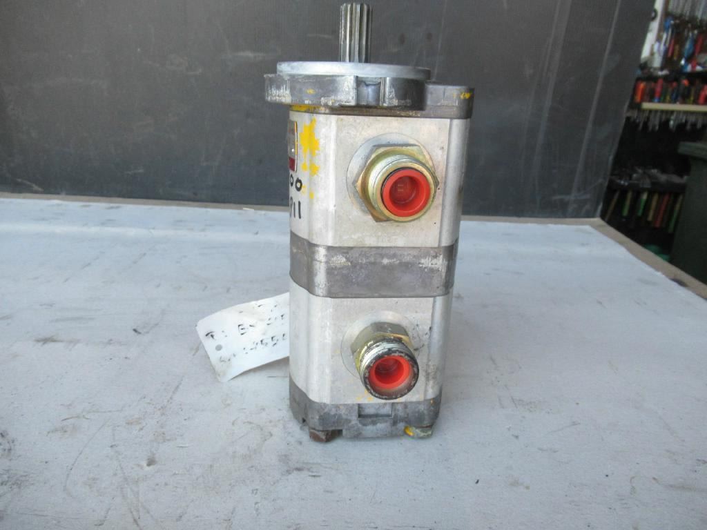 Zexel 87337079 - - Pompe de support pour Engins de chantier: photos 3 Zexel 87337079 - - Pompe de support pour Engins de chantier: photos 3