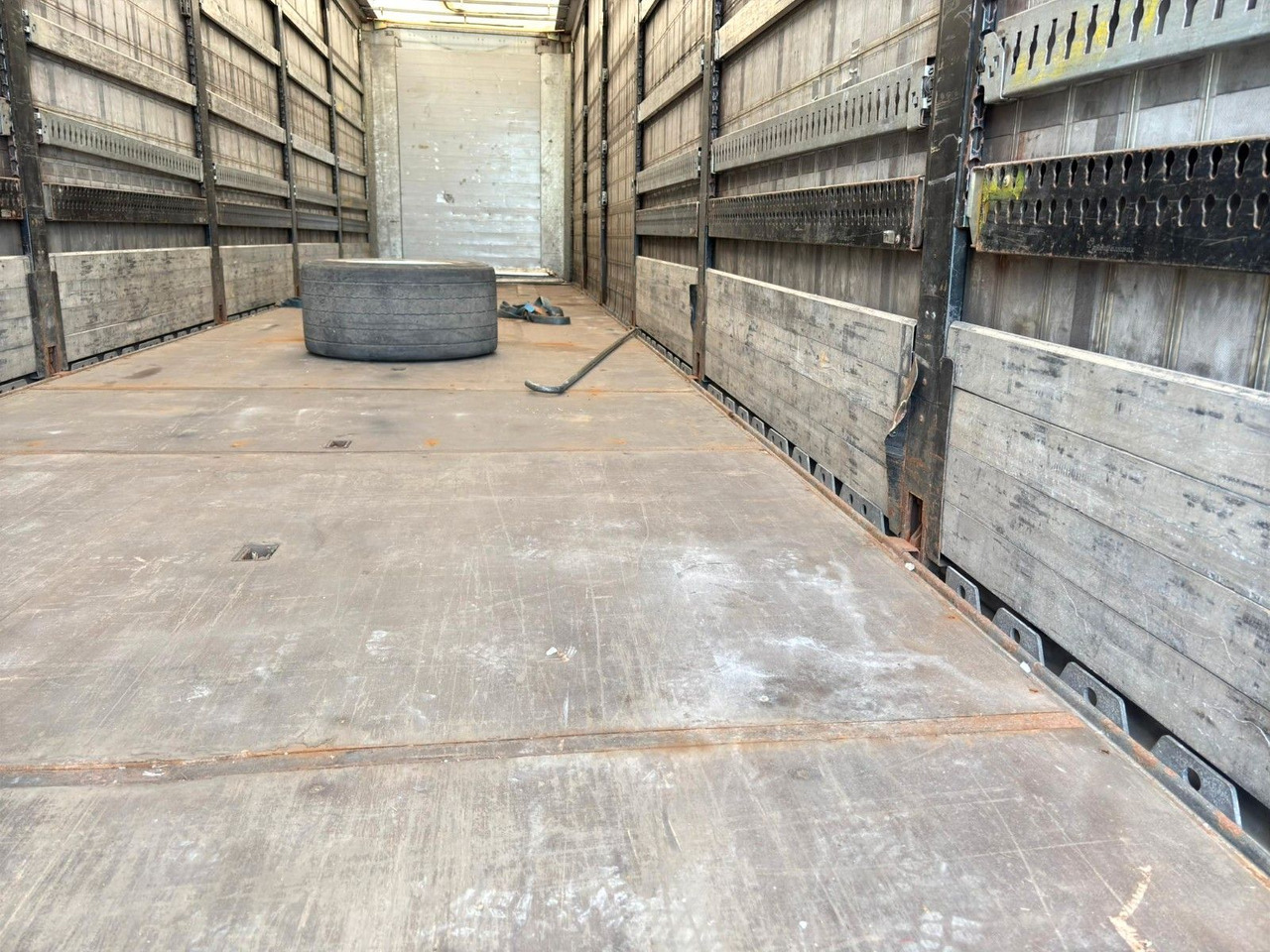 Semi-remorque rideaux coulissants Fliegl SDS 380 01: photos 12 Semi-remorque rideaux coulissants Fliegl SDS 380 01: photos 12