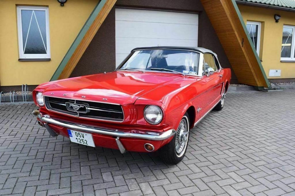 Ford Mustang Cabriolet - Voiture: photos 3 Ford Mustang Cabriolet - Voiture: photos 3