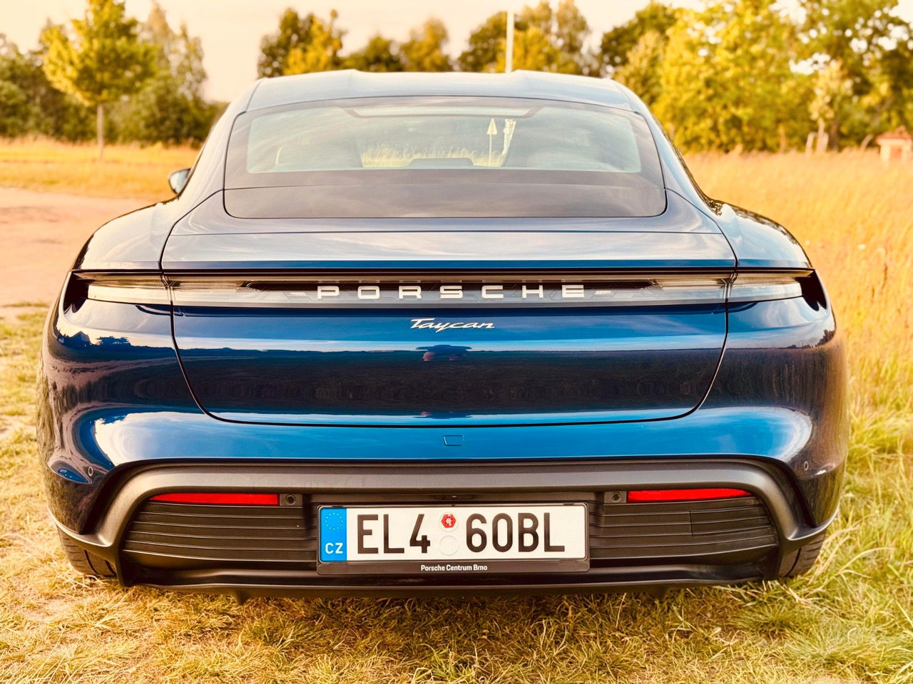 Porsche Taycan CR - Coupé: photos 5 Porsche Taycan CR - Coupé: photos 5