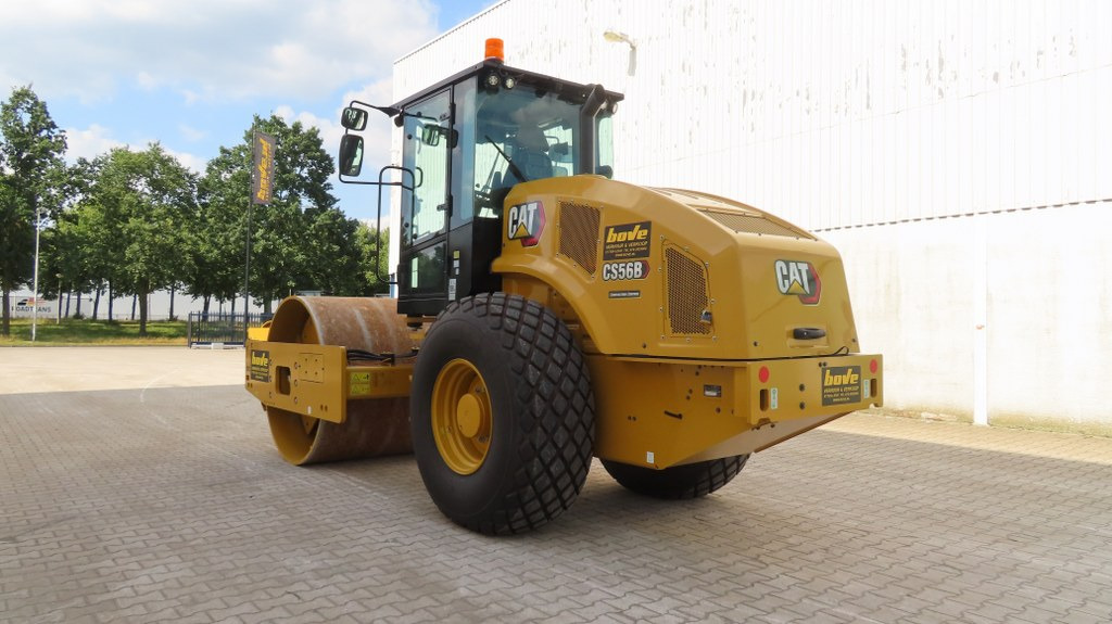 Caterpillar CS 56 B - Compacteur à pieds de mouton/ Monocylindre: photos 4 Caterpillar CS 56 B - Compacteur à pieds de mouton/ Monocylindre: photos 4