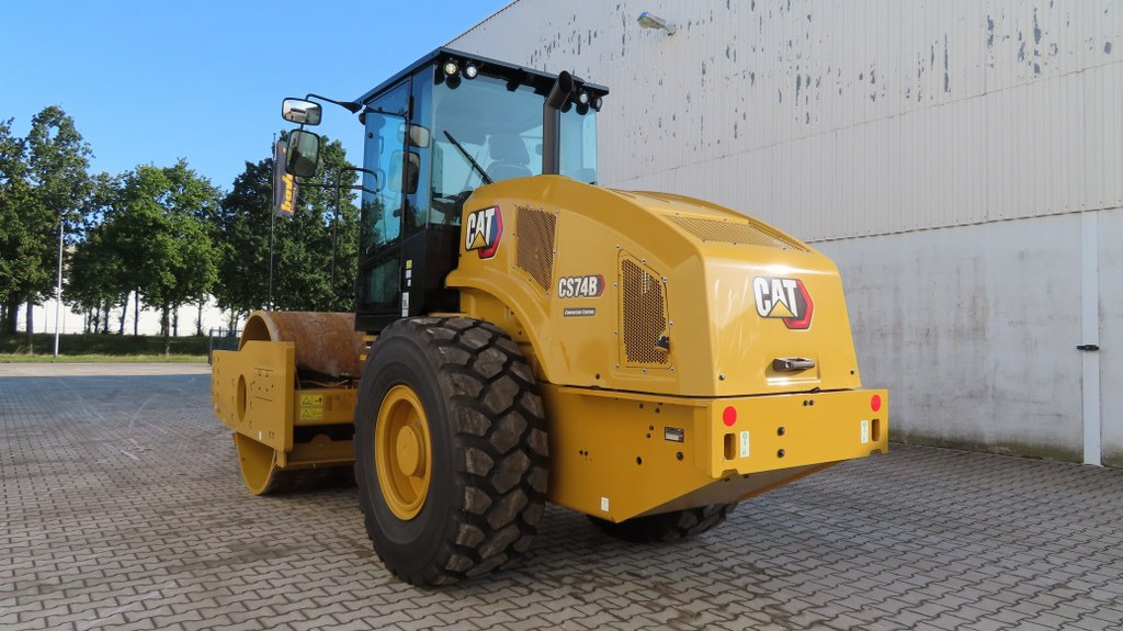 Caterpillar CS74B - Compacteur à pieds de mouton/ Monocylindre: photos 4 Caterpillar CS74B - Compacteur à pieds de mouton/ Monocylindre: photos 4